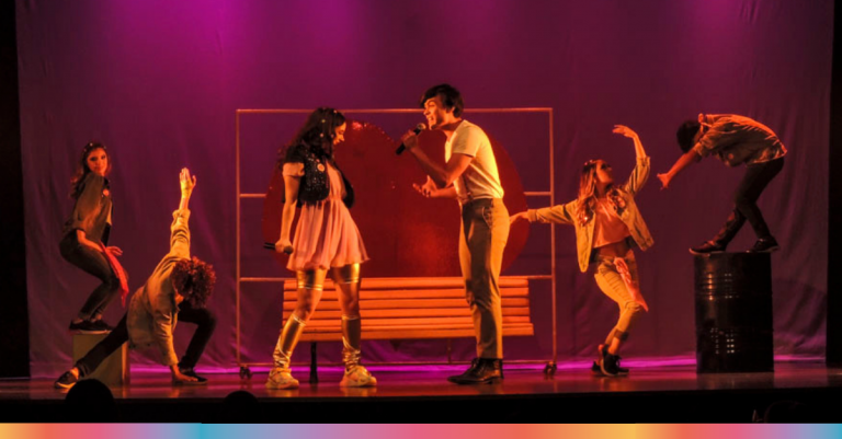 Este Cuento es Otro Cuento: Música, color y energía juvenil