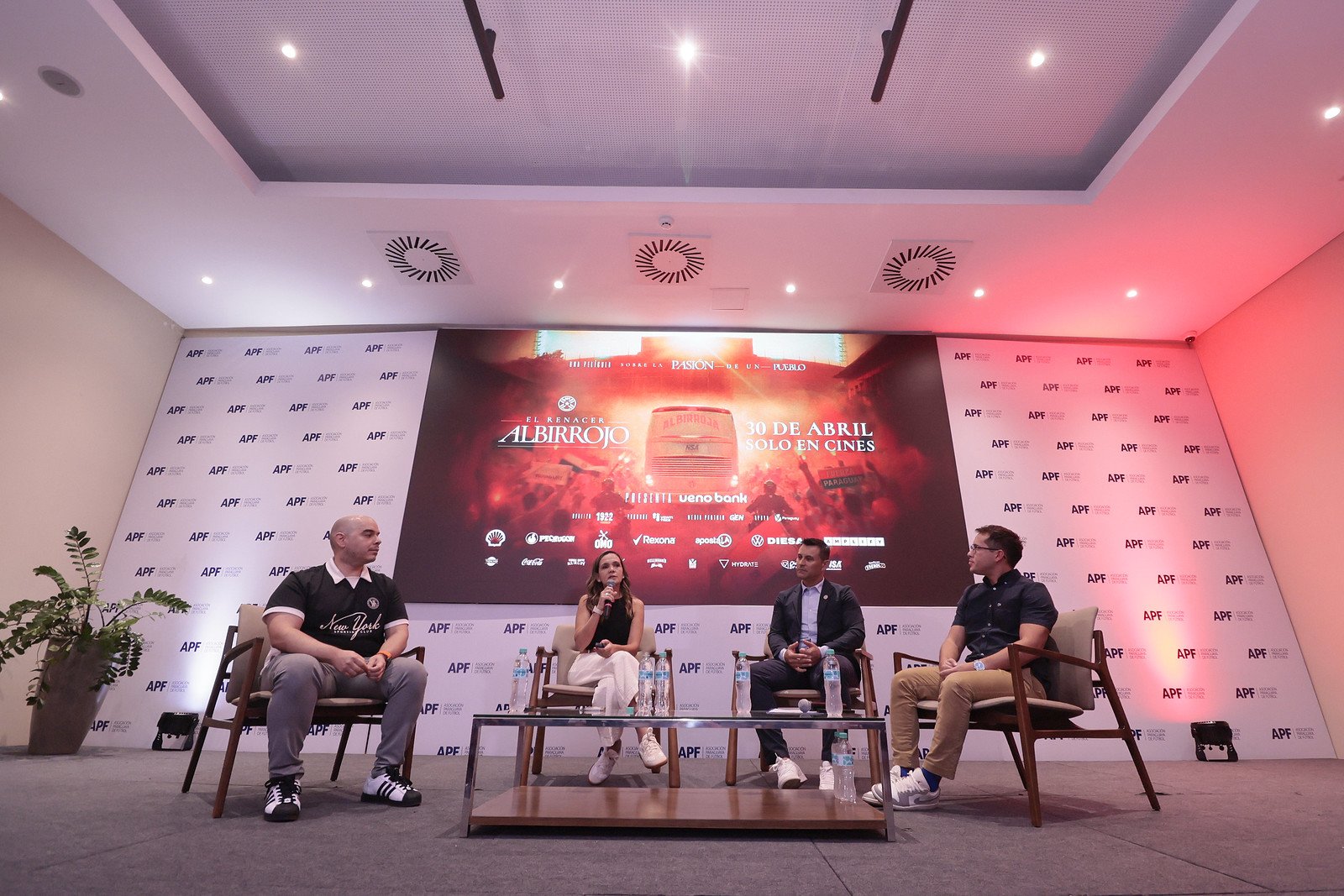 Armando Aquino, Silvia Caballero, Justo Villar y Ricardo Arias