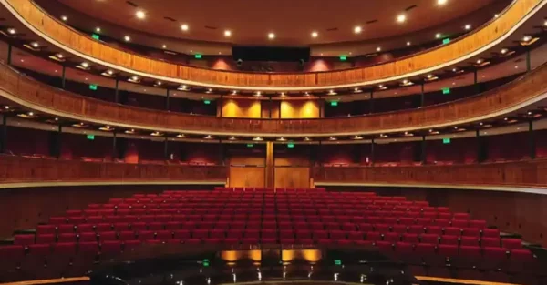 «El Teatro Posible» reunirá durante cinco lunes de agosto a artistas, gestores e instituciones para pensar formas de organización, producción y financiamiento de las artes escénicas.