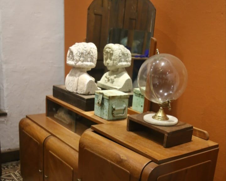 Objetos de la colección personal de Félix Toranzos