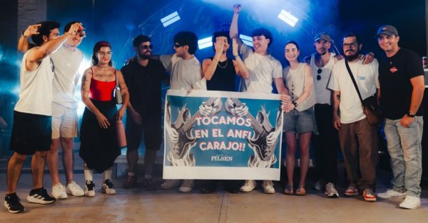 La banda ORE celebra su clasificación a Pilsen Reciclarte