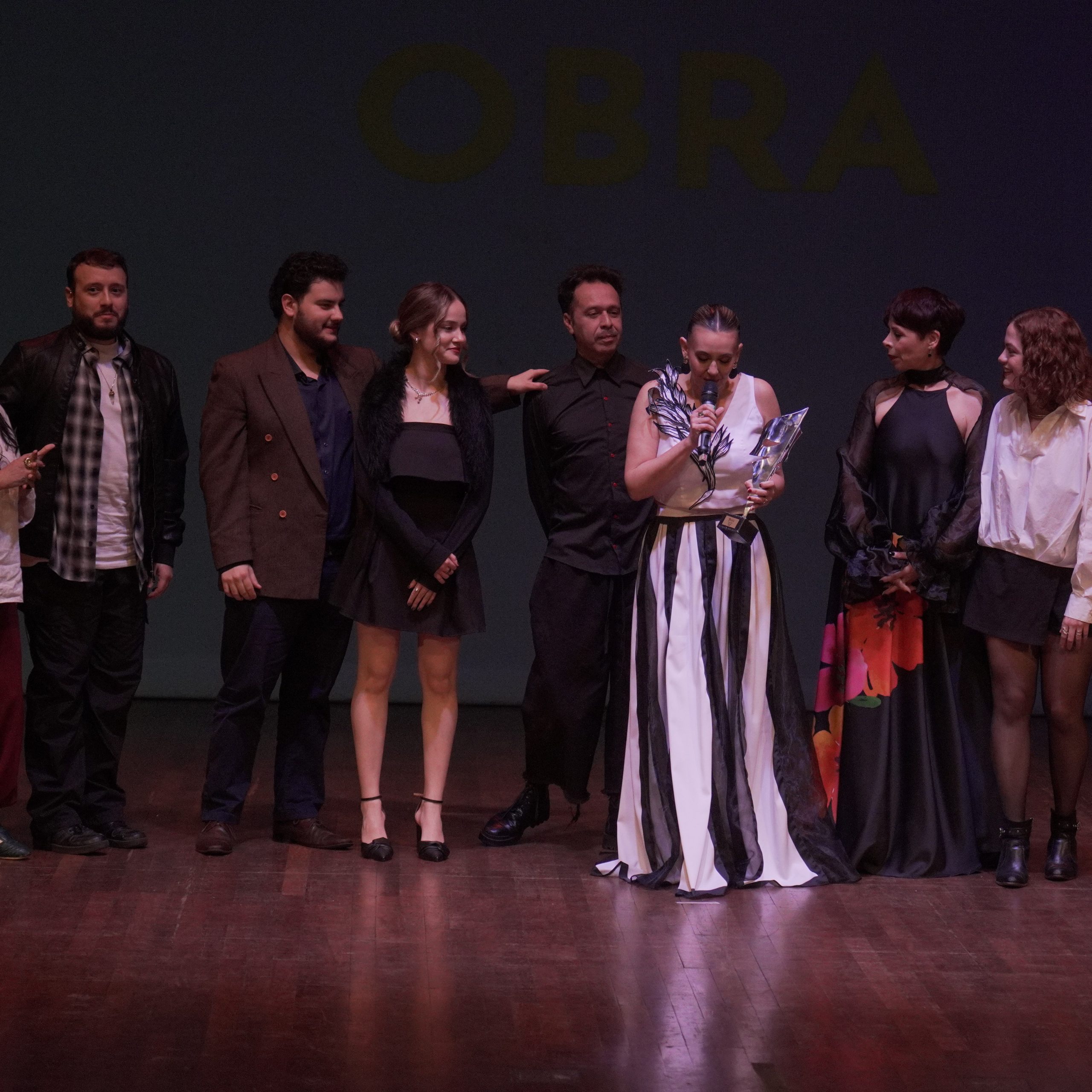 Elenco de Barrunto en la ceremonia de los Premios Edda 2026
