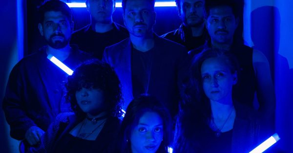 El elenco de Dispositivos Vinculados durante el proceso de SIGILAB