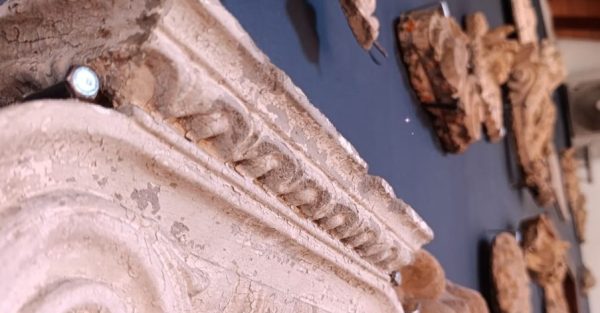 Ornamentos arquitectónicos de la colección de Félix Toranzos