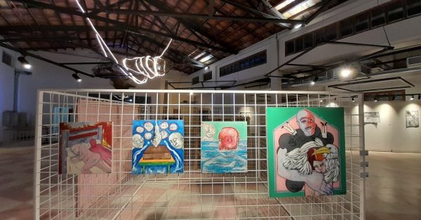 Obras contemporáneas exhibidas en una edición anterior de Oxígeno Feria de Arte